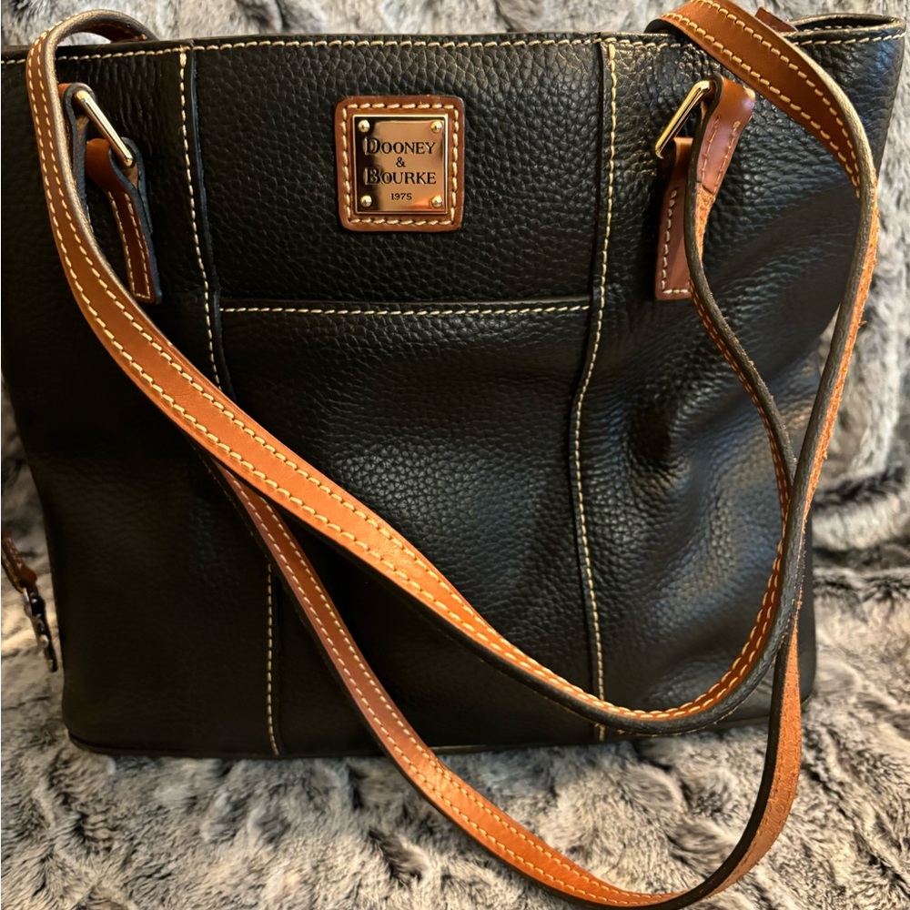 Dooney & Bourke Lexington Shopper